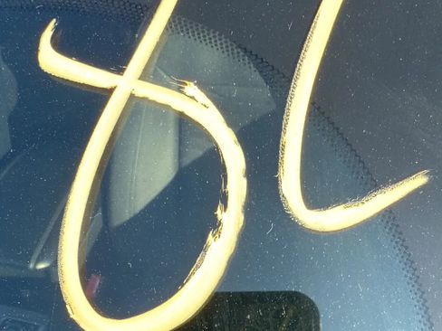 Used 2020 Ford Explorer XLT w/ Comfort Package image 9