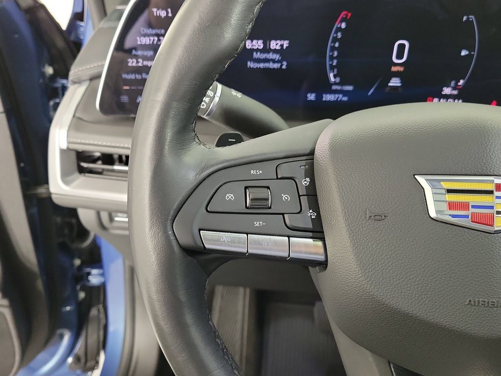 Certified 2024 Cadillac XT4 Luxury w/ Cold Weather Package FWD image 25