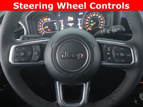 Used 2026 Jeep Wrangler Sahara image 21