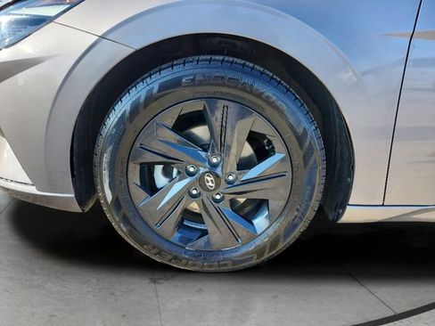 Used 2023 Hyundai Elantra SEL image 26