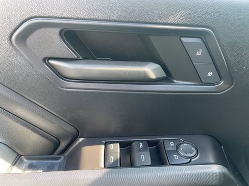 Used 2024 Chevrolet Colorado Trail Boss AWD/4WD image 15