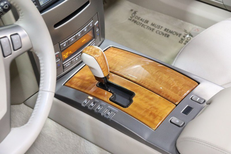 Used 2005 Cadillac XLR RWD image 56