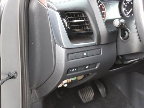 Used 2021 Nissan Rogue SL w/ Premium Package image 23