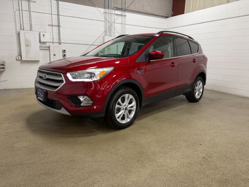 Certified 2019 Ford Escape SEL AWD/4WD image 2