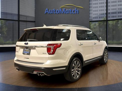 Used 2018 Ford Explorer Platinum image 11