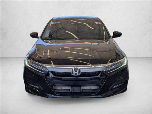 Used 2020 Honda Accord Touring image 2