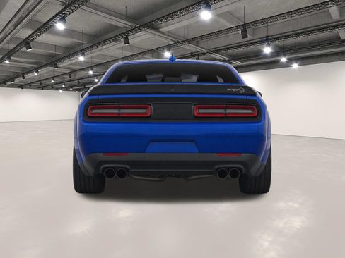 Used 2022 Dodge Challenger SRT Hellcat RWD image 5