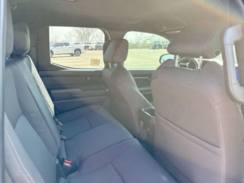 Certified 2025 Toyota Tacoma SR image 20