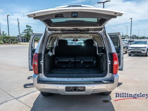 Used 2014 Chevrolet Suburban LS w/ All-Star Edition AWD/4WD image 17