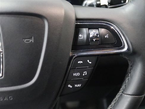 Used 2020 Lincoln Navigator Reserve w/ Luxury Package image 35