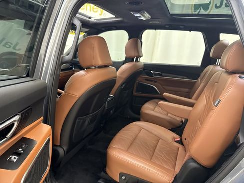 Certified 2025 Kia Telluride SX Prestige X-Line AWD/4WD image 14