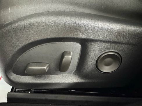 Used 2022 Cadillac CT4 Luxury w/ Sun And Sound Package image 36