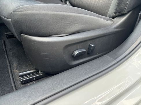 Used 2025 Nissan Altima 2.5 SV FWD image 22