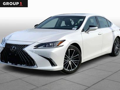 Certified 2022 Lexus ES 350 w/ Premium Package