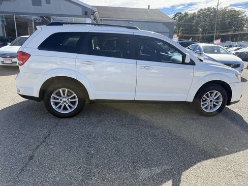 Used 2014 Dodge Journey SXT image 8