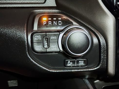 Used 2020 RAM 1500 Big Horn AWD/4WD image 14