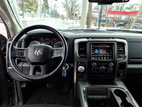 Used 2016 RAM 1500 Sport image 5