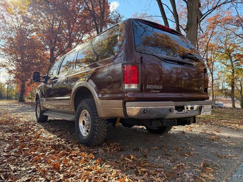 Used 2001 Ford Excursion Limited image 3