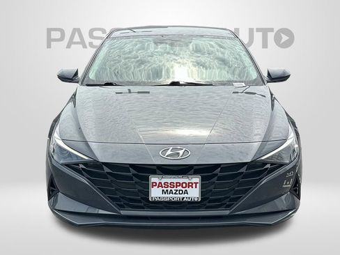 Used 2023 Hyundai Elantra SE FWD image 7