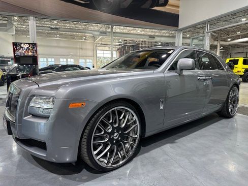 Used 2010 Rolls-Royce Ghost RWD image 27