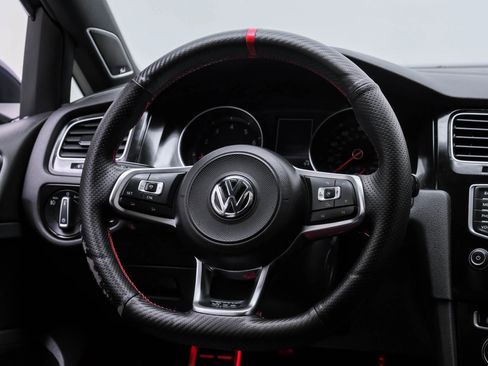 Used 2017 Volkswagen GTI SE image 16