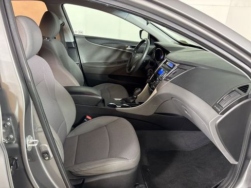 Used 2011 Hyundai Sonata GLS FWD image 13