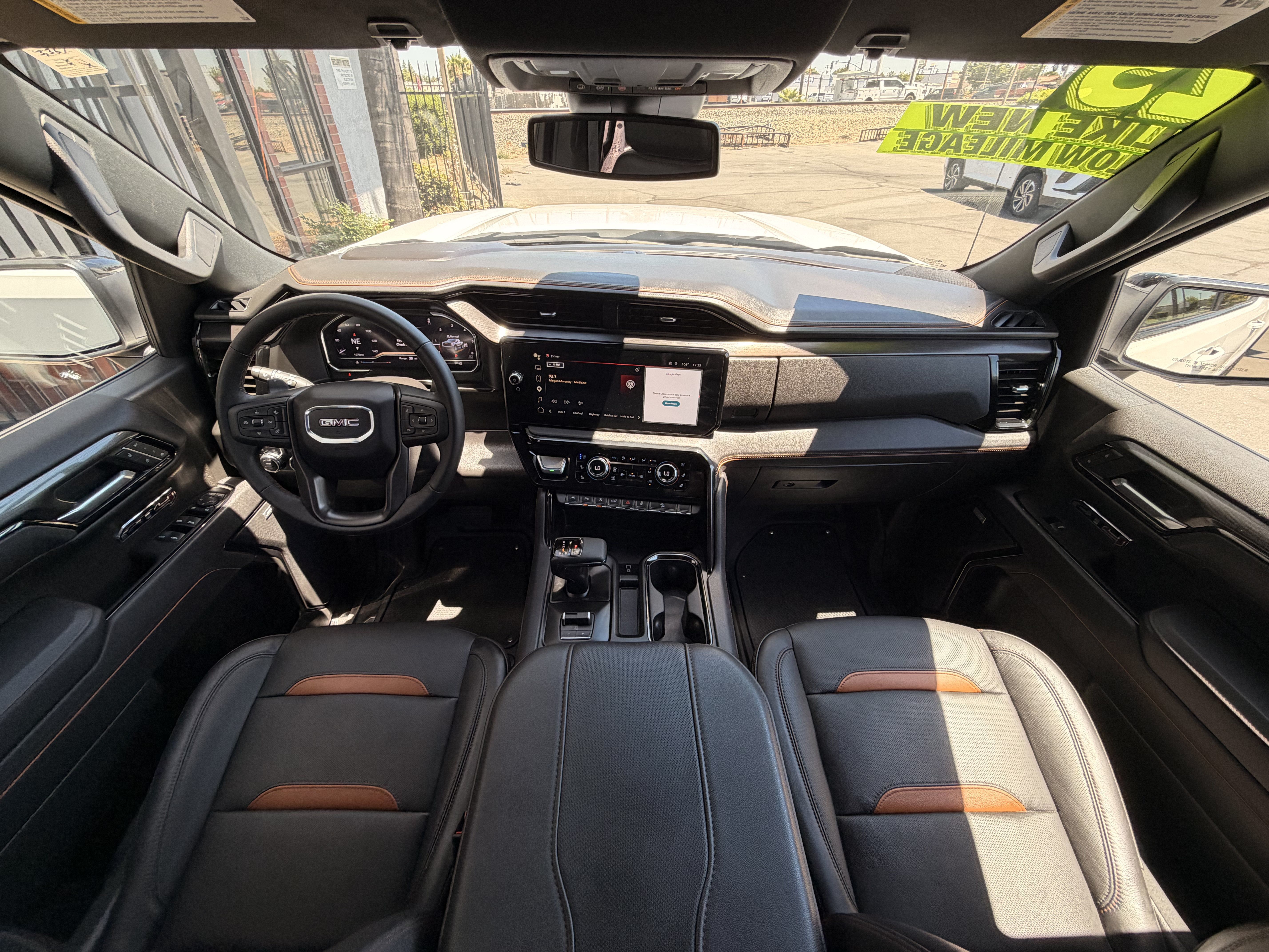 Used 2025 GMC Sierra 1500 AT4 AWD/4WD image 10