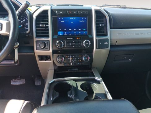 Used 2020 Ford F250 Lariat image 11