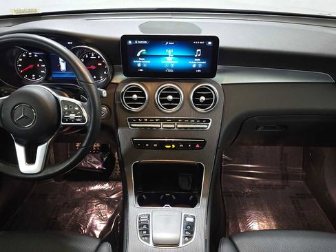 Used 2022 Mercedes-Benz GLC 300 4MATIC image 18