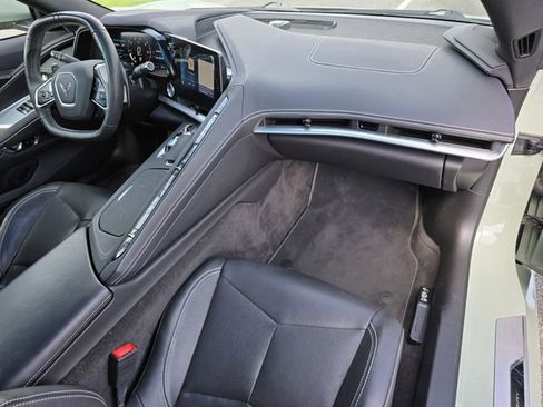 Certified 2024 Chevrolet Corvette Stingray Coupe RWD image 19