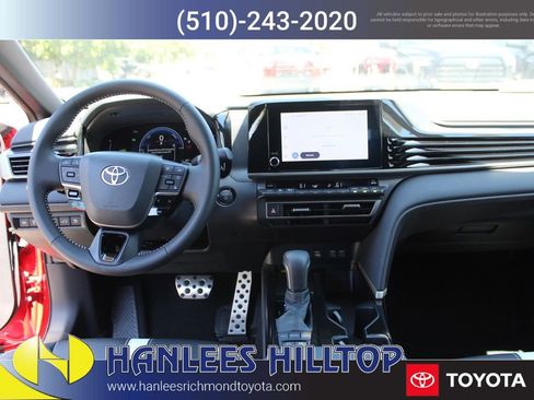 Used 2026 Toyota Camry SE w/ Convenience Package FWD image 17