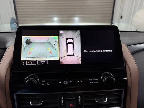 Certified 2023 INFINITI QX80 Sensory w/ Cargo Package AWD/4WD image 14