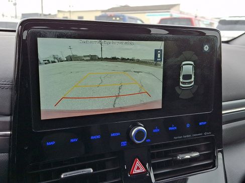 Used 2020 Hyundai Ioniq Limited image 25