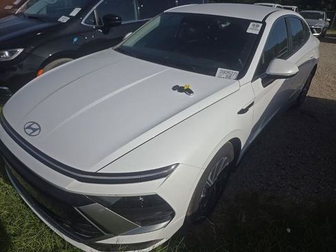 Used 2026 Hyundai Sonata Blue FWD image 1