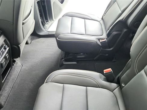 Used 2024 Chevrolet Traverse Premier w/ Redline Edition AWD/4WD image 18