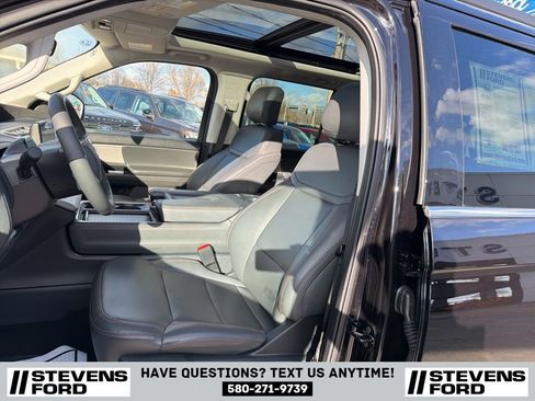 Used 2025 Ford Expedition Max Active AWD/4WD image 15