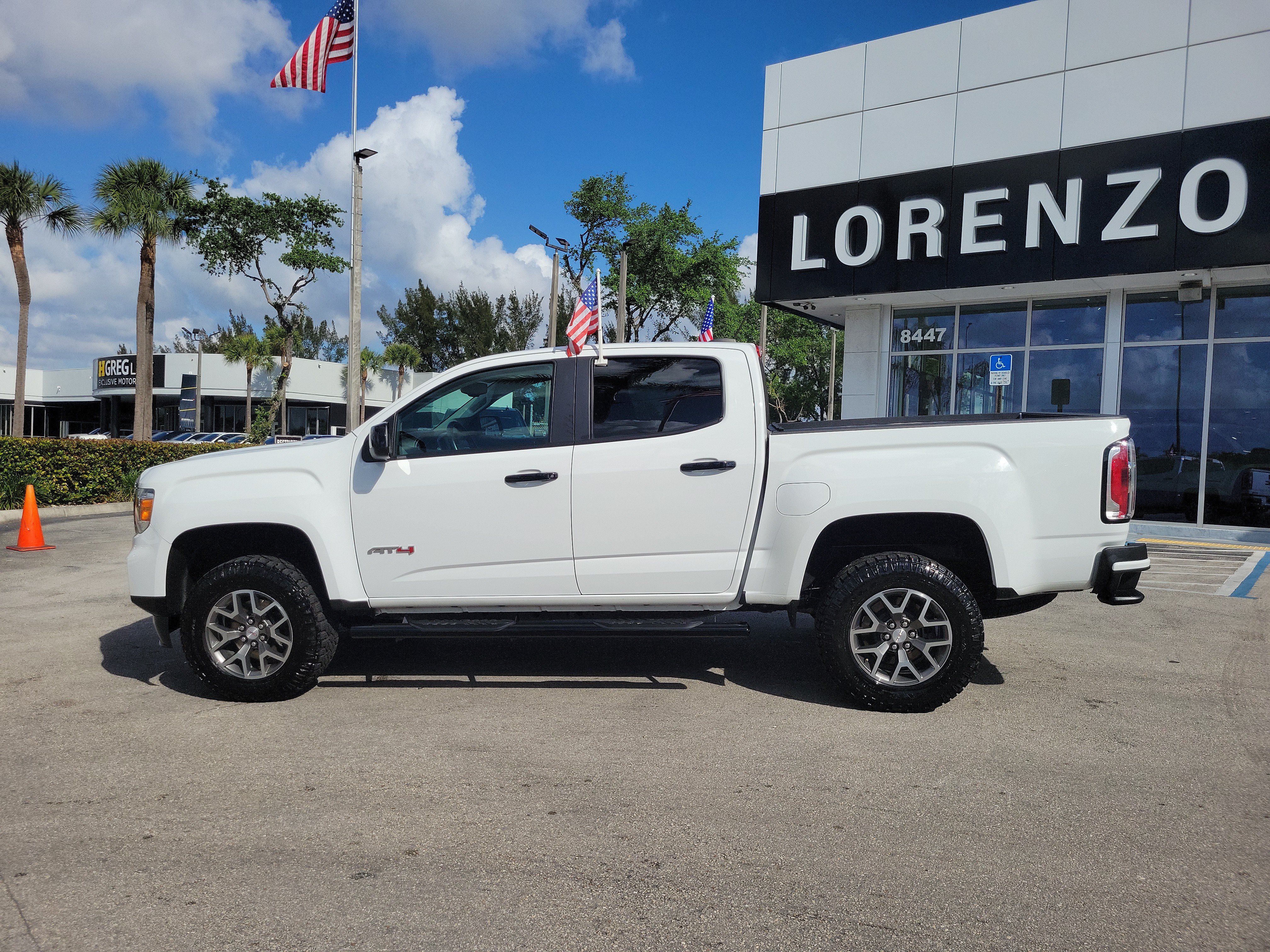 Used 2022 GMC Canyon AT4 w/ Trailering Package AWD/4WD image 8