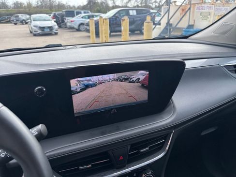 Used 2025 Buick Encore GX Preferred image 22