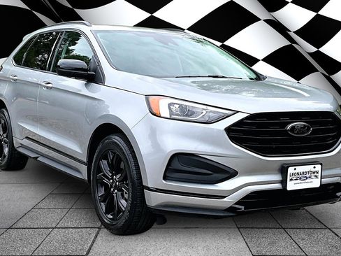 Certified 2022 Ford Edge SE w/ Black Appearance Package AWD/4WD image 11