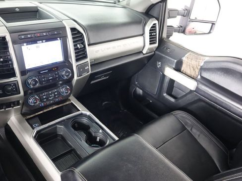 Used 2019 Ford F350 Lariat w/ Lariat Ultimate Package image 42
