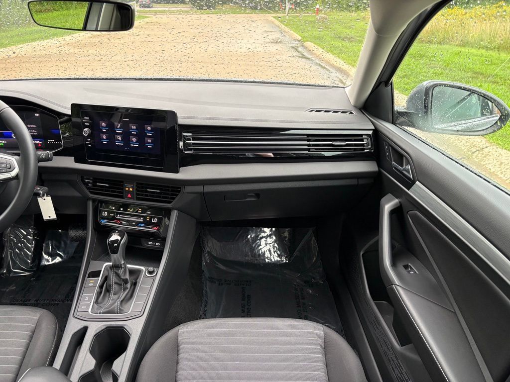 Used 2026 Volkswagen Jetta S FWD image 32