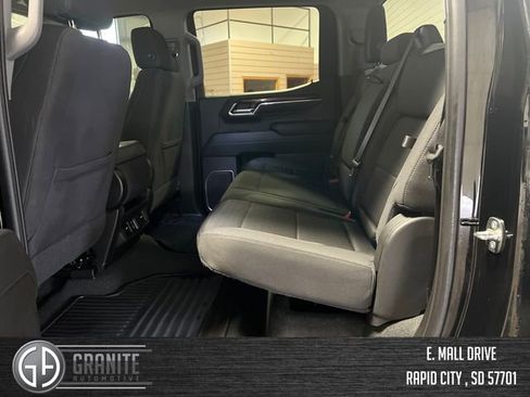 Used 2023 GMC Sierra 1500 Elevation image 27