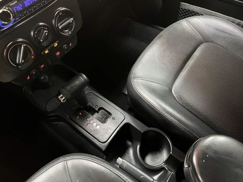 Used 2009 Volkswagen Beetle S FWD image 17