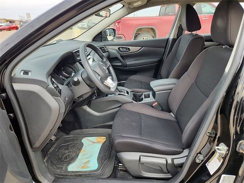 Used 2018 Nissan Rogue Sport S w/ S Appearance Package image 11