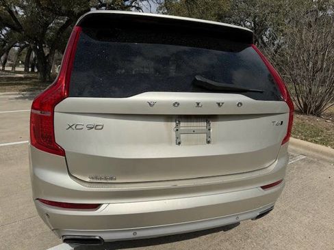 Used 2016 Volvo XC90 T6 Momentum w/ Momentum Plus Package image 17