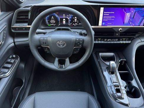New 2026 Toyota Crown AWD/4WD image 17