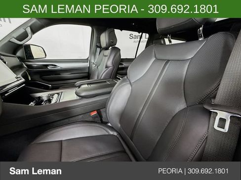 New 2026 Jeep Grand Wagoneer Limited AWD/4WD image 22