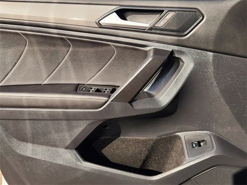 Used 2024 Volkswagen Tiguan Wolfsburg Edition image 22