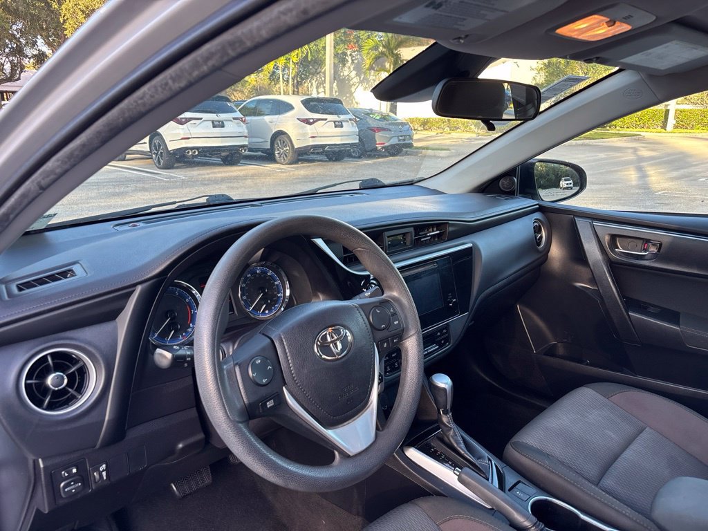 Used 2019 Toyota Corolla LE FWD image 16