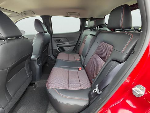 New 2026 Nissan Kicks SR w/ Cold Weather Package FWD image 19